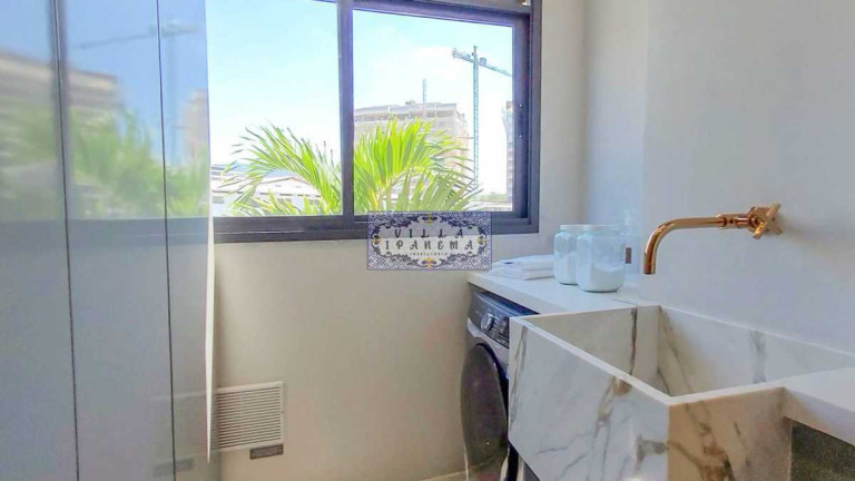 Imagem Apartamento com 3 Quartos à Venda, 106 m² em Barra Da Tijuca - Rio De Janeiro