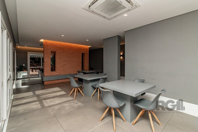 Imagem Apartamento com 3 Quartos à Venda, 76 m² em Navegantes - Porto Alegre Imagem Apartamento com 3 Quartos à Venda, 76 m² em Navegantes - Porto Alegre