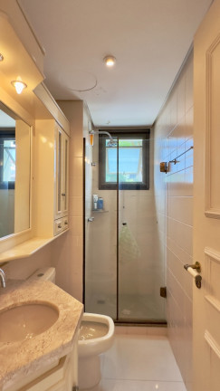 Imagem Apartamento com 3 Quartos à Venda, 78 m² em Menino Deus - Porto Alegre Imagem Apartamento com 3 Quartos à Venda, 78 m² em Menino Deus - Porto Alegre