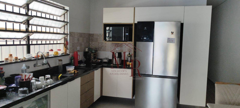 Imagem Casa com 3 Quartos à Venda, 220 m² em Vila Guilhermina - Praia Grande Imagem Casa com 3 Quartos à Venda, 220 m² em Vila Guilhermina - Praia Grande