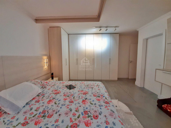 Casa com 3 Quartos à Venda, 260 m² em Camobi - Santa Maria