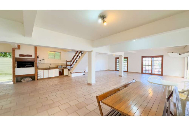 Imagem Casa com 4 Quartos à Venda, 394 m² em Vila Assunção - Porto Alegre