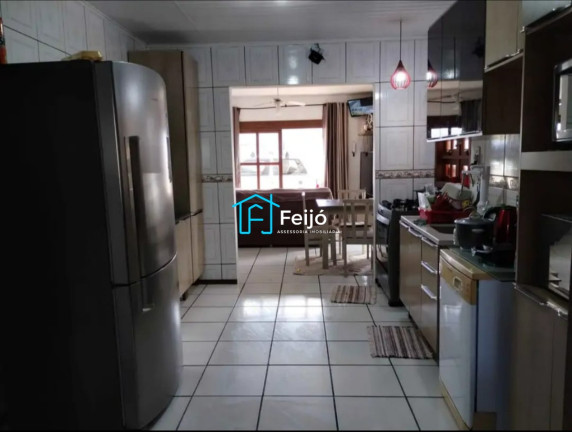 Imagem Casa com 3 Quartos à Venda, 140 m² em Lami - Porto Alegre