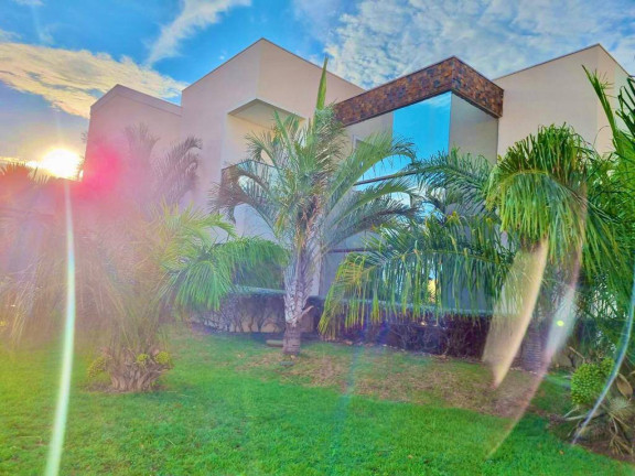 Casa de Condomínio com 4 Quartos à Venda,  em Jardim Itália - Cuiabá