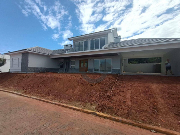 Imagem Casa com 3 Quartos à Venda, 236 m² em Country - Santa Cruz Do Sul Imagem Casa com 3 Quartos à Venda, 236 m² em Country - Santa Cruz Do Sul