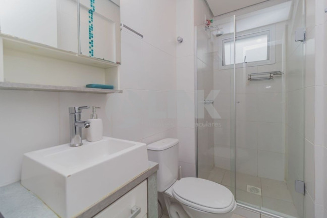 Imagem Apartamento com 1 Quarto à Venda, 35 m² em Santo Antônio - Porto Alegre Imagem Apartamento com 1 Quarto à Venda, 35 m² em Santo Antônio - Porto Alegre