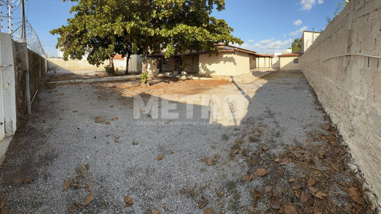 Casa à Venda, 240 m² em Caminho Do Sol - Petrolina