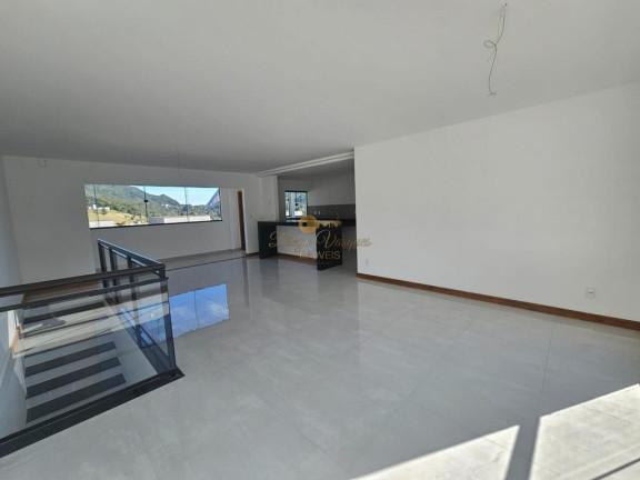 Imagem Casa com 3 Quartos à Venda, 142 m² em Alto - Teresópolis