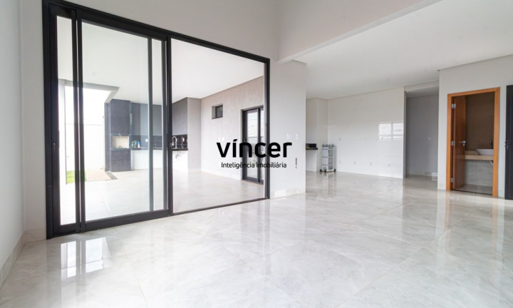 Imagem Casa com 3 Quartos à Venda, 234 m² em Jardins Nápoles - Senador Canedo
