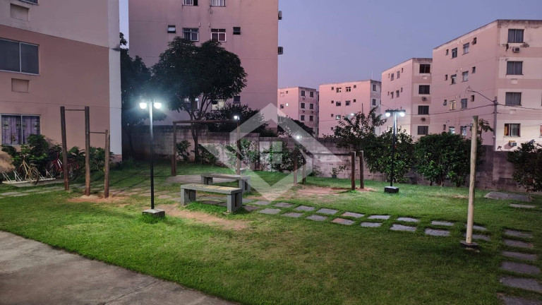 Imagem Apartamento com 2 Quartos à Venda, 45 m² em Cosmos - Rio De Janeiro