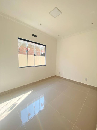 Imagem Casa com 3 Quartos à Venda,  em Cajueiros - Maricá