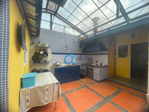 Imagem Casa com 9 Quartos à Venda, 300 m² em Itaipava - Petrópolis