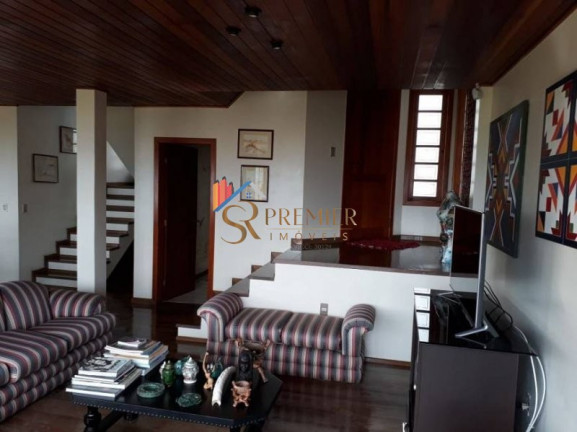 Imagem Casa com 3 Quartos à Venda, 210 m² em Jardim Morumbi, Centro - Florianópolis Imagem Casa com 3 Quartos à Venda, 210 m² em Jardim Morumbi, Centro - Florianópolis