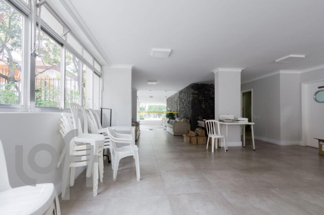 Imagem Apartamento com 2 Quartos à Venda, 111 m²