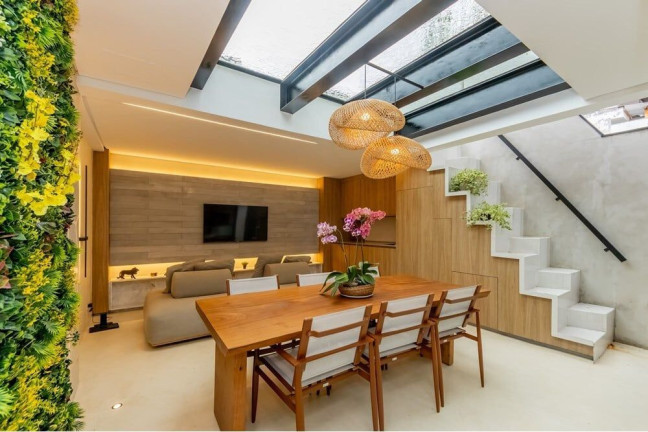 Imagem Casa com 3 Quartos à Venda, 140 m² em Santo Amaro - São Paulo Imagem Casa com 3 Quartos à Venda, 140 m² em Santo Amaro - São Paulo
