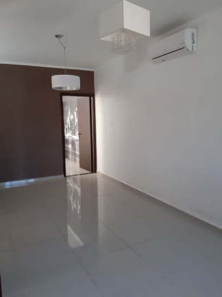 Imagem Imóvel com 2 Quartos à Venda, 169 m² em Parque Dos Coqueiros - Atibaia Imagem Imóvel com 2 Quartos à Venda, 169 m² em Parque Dos Coqueiros - Atibaia