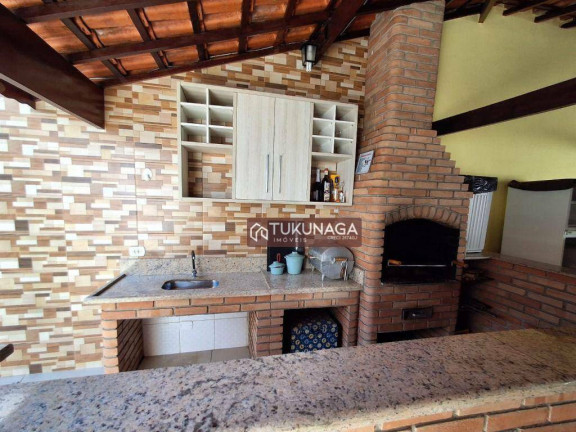 Imagem Casa com 3 Quartos à Venda, 228 m² em Jardim América - Guarulhos