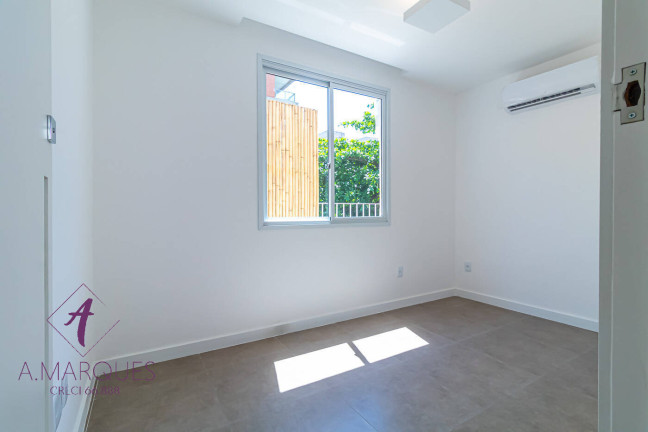 Imagem Apartamento com 3 Quartos à Venda, 237 m² em Copacabana - Rio De Janeiro Imagem Apartamento com 3 Quartos à Venda, 237 m² em Copacabana - Rio De Janeiro