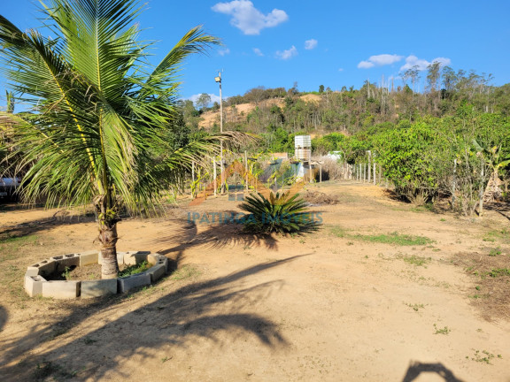 Imagem Imóvel com 2 Quartos à Venda, 2.000 m² em Zona Rural - Marliéria