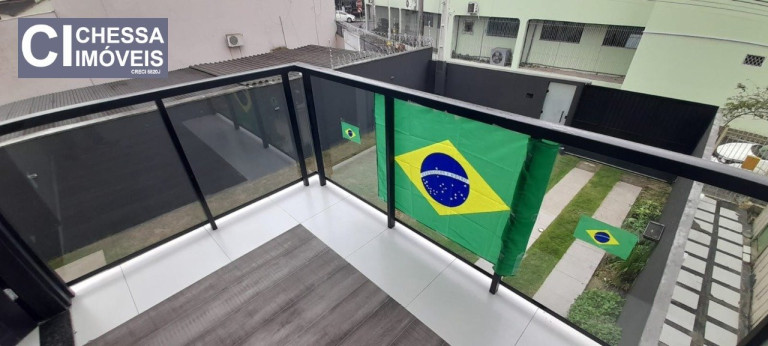 Imagem Sobrado com 4 Quartos à Venda ou Locação, 230 m² em Centro - Itajaí