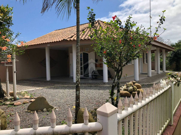 Imagem Casa com 3 Quartos à Venda, 120 m² em Diamantina - Itapoá Imagem Casa com 3 Quartos à Venda, 120 m² em Diamantina - Itapoá