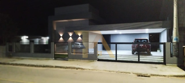 Imóvel com 4 Quartos à Venda, 206 m² em Campo Duna - Garopaba
