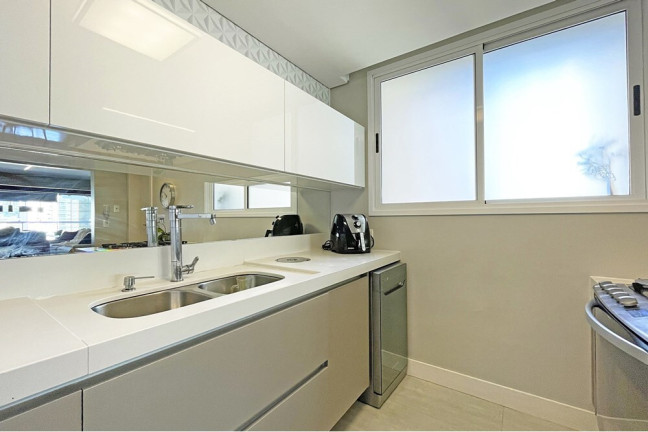 Imagem Apartamento com 3 Quartos à Venda, 163 m² em Jardim Do Salso - Porto Alegre Imagem Apartamento com 3 Quartos à Venda, 163 m² em Jardim Do Salso - Porto Alegre