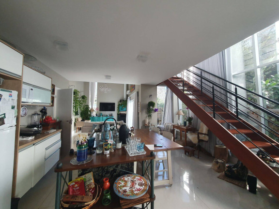 Imagem Casa com 2 Quartos à Venda, 824 m² em Rio Tavares - Florianópolis Imagem Casa com 2 Quartos à Venda, 824 m² em Rio Tavares - Florianópolis