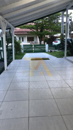 Imagem Imóvel com 3 Quartos à Venda,  em Quintino - Imbituba