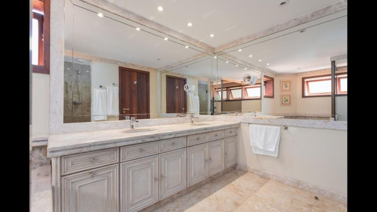 Imagem Casa de Condomínio com 4 Quartos à Venda, 1.100 m² em Barra Da Tijuca - Rio De Janeiro Imagem Casa de Condomínio com 4 Quartos à Venda, 1.100 m² em Barra Da Tijuca - Rio De Janeiro