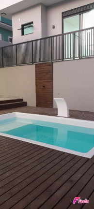Imagem Casa com 3 Quartos à Venda, 163 m² em Pedra Branca - Palhoça Imagem Casa com 3 Quartos à Venda, 163 m² em Pedra Branca - Palhoça