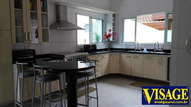 Imagem Casa com 3 Quartos à Venda, 330 m² em Vila Branca - Jacareí Imagem Casa com 3 Quartos à Venda, 330 m² em Vila Branca - Jacareí