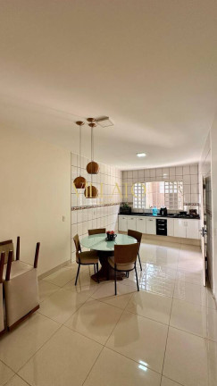Imagem Casa com 4 Quartos à Venda, 220 m² em Jardim Leblon - Goiânia Imagem Casa com 4 Quartos à Venda, 220 m² em Jardim Leblon - Goiânia