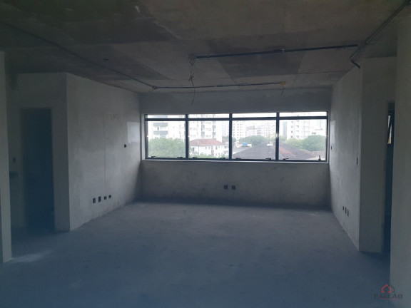 Sala Comercial à Venda, 94 m² em Boqueirão - Santos