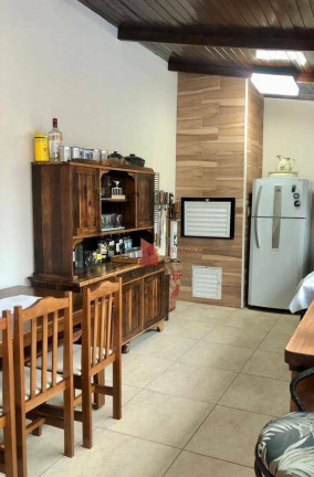 Imagem Casa com 3 Quartos à Venda, 159 m² em Dom Bosco - Itajaí