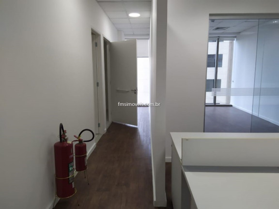 Imagem Imóvel para Alugar, 1.300 m² em Alphaville - Barueri Imagem Imóvel para Alugar, 1.300 m² em Alphaville - Barueri