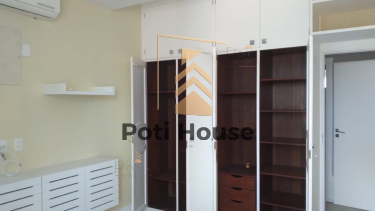 Imagem Imóvel com 4 Quartos à Venda, 170 m² em Petrópolis - Natal