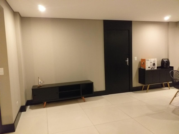 Imagem Apartamento com 1 Quarto à Venda, 61 m² em Novo Mundo - Curitiba Imagem Apartamento com 1 Quarto à Venda, 61 m² em Novo Mundo - Curitiba