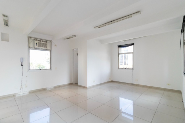 Sala Comercial à Venda, 37 m² em Vila Mariana - São Paulo