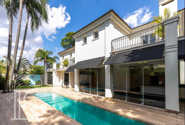 Casa com 4 Quartos à Venda, 720 m² em Alto Da Boa Vista - São Paulo