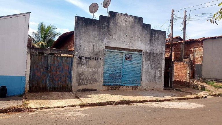 Casa com 3 Quartos à Venda, 300 m² em Bairro Santa Casa - Valparaíso