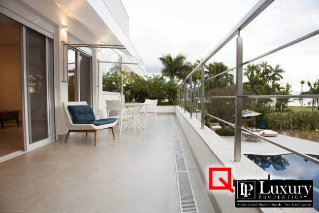 Imagem Casa com 9 Quartos à Venda, 1.535 m² em Tabatinga - Caraguatatuba Imagem Casa com 9 Quartos à Venda, 1.535 m² em Tabatinga - Caraguatatuba