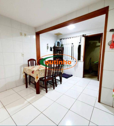 Imagem Casa com 3 Quartos à Venda, 151 m² em Tijuca - Rio De Janeiro Imagem Casa com 3 Quartos à Venda, 151 m² em Tijuca - Rio De Janeiro