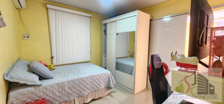 Imagem Casa com 3 Quartos à Venda, 205 m² em Colônia Santo Antônio - Manaus Imagem Casa com 3 Quartos à Venda, 205 m² em Colônia Santo Antônio - Manaus