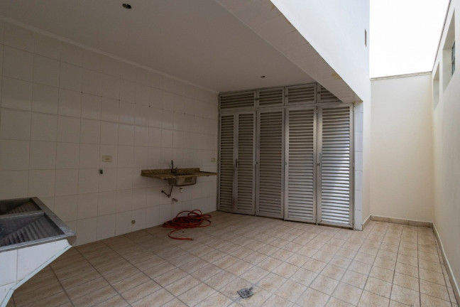 Imagem Casa com 3 Quartos à Venda, 240 m² em Vila Firmiano Pinto - São Paulo Imagem Casa com 3 Quartos à Venda, 240 m² em Vila Firmiano Pinto - São Paulo