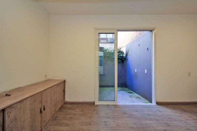 Imagem Imóvel com 1 Quarto à Venda,  em Petrópolis - Porto Alegre