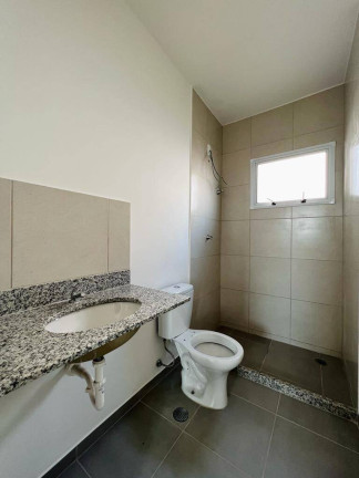 Imagem Casa de Condomínio com 2 Quartos à Venda, 60 m² em Petrópolis - Várzea Grande