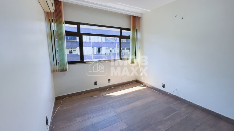 Imagem Apartamento com 3 Quartos à Venda, 120 m² em Asa Sul - Brasília