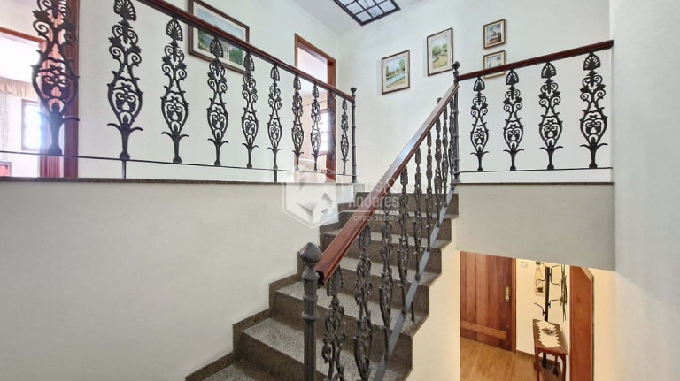 Imagem Sobrado com 4 Quartos à Venda, 210 m² em água Fria - São Paulo