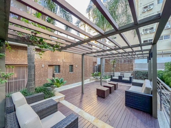 Imagem Apartamento com 3 Quartos à Venda, 261 m² em Petrópolis - Porto Alegre Imagem Apartamento com 3 Quartos à Venda, 261 m² em Petrópolis - Porto Alegre